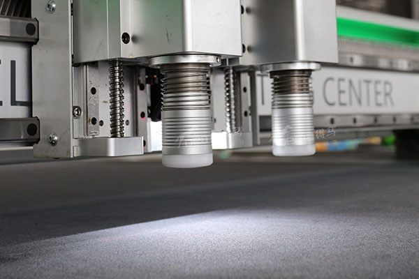 得马高速裁切机F11 得马高速裁切机F11