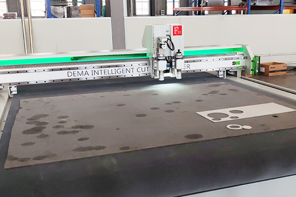 得马F11高速裁切机 得马F11高速裁切机