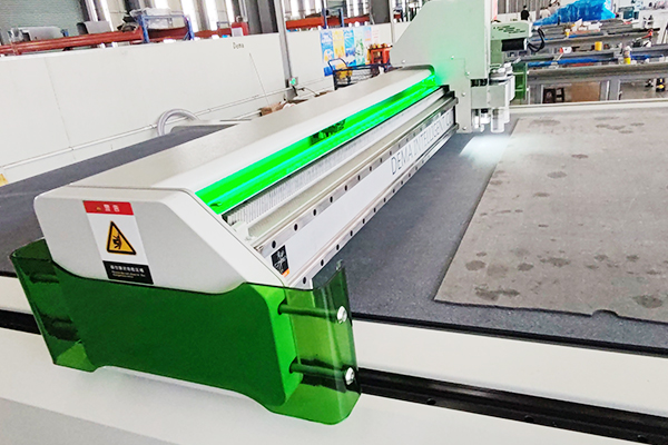 得马F11高速裁切机 得马F11高速裁切机