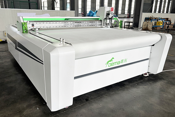 得马高速裁切机