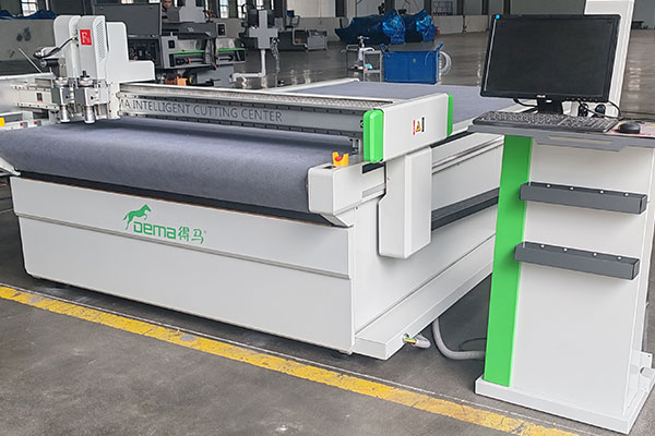 得马高速裁切机F11-1625