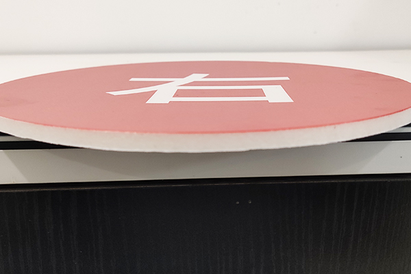 KT板右旋刀切割样品